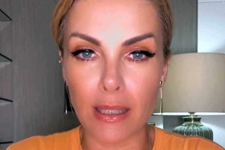 Ana Hickmann aparece chorando e faz desabafo: 'Não tenham medo'