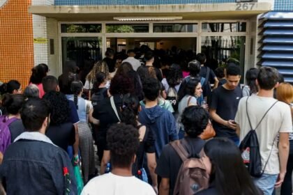 Saiba como funcionará o Programa Pé-de-Meia para estudantes