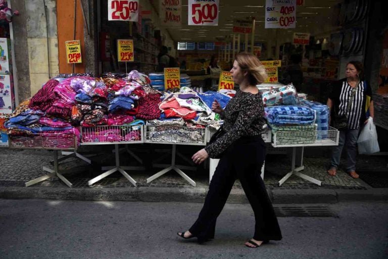 Loja Varegista - Foto: Pilar Olivares - Reuters