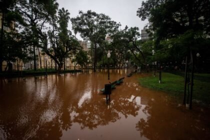 Nível do Guaíba continua subindo e atinge 5,29 metros em Porto Alegre; veja áreas afetadas pela cheia