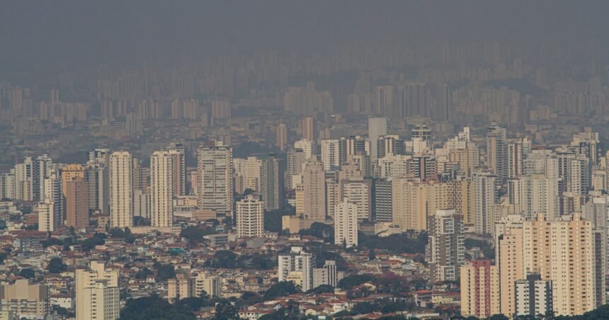 De doenças cardíacas a demência: os impactos da poluição para além dos pulmões