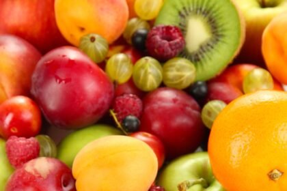 Assortment of juicy fruits   background photo Africa Studio/adobe.stock