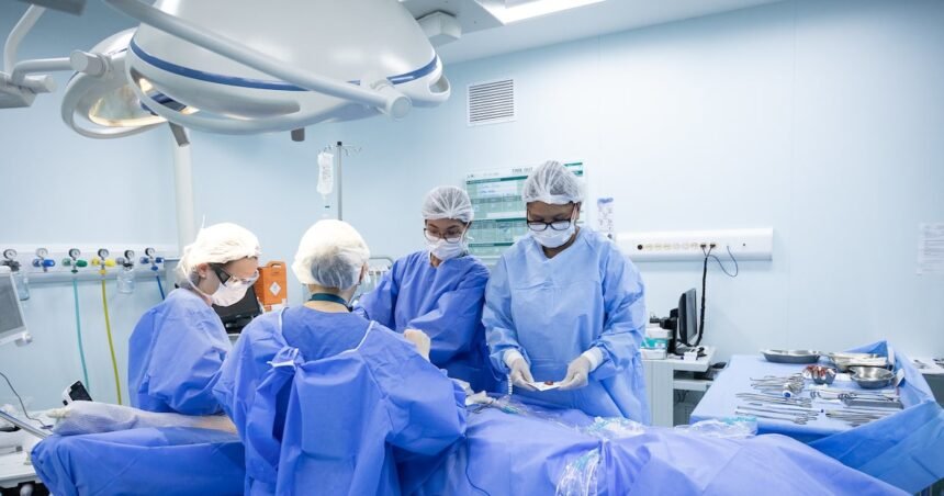 Hospital das Clínicas faz 1º transplante de útero bem-sucedido entre pacientes vivas na AL